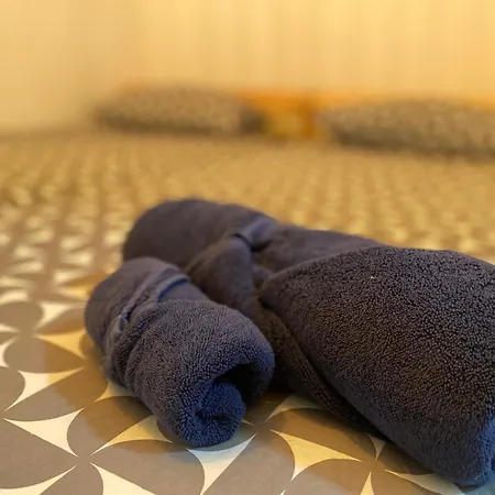 Tres Calme Sur Cour - Cardinet Apartamento