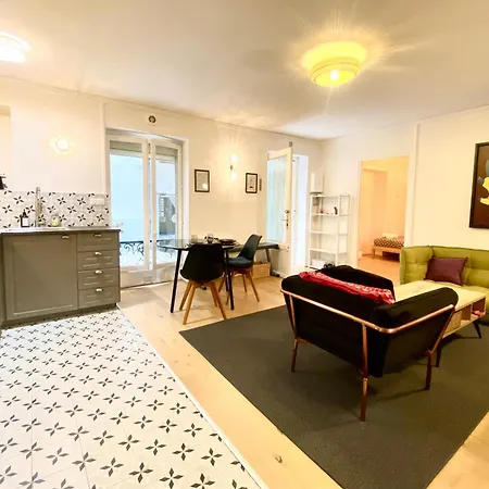 Tres Calme Sur Cour - Cardinet * Paris